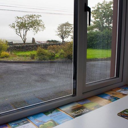 Madra Rua Organic Accommodation Ballyliffin Exterior photo